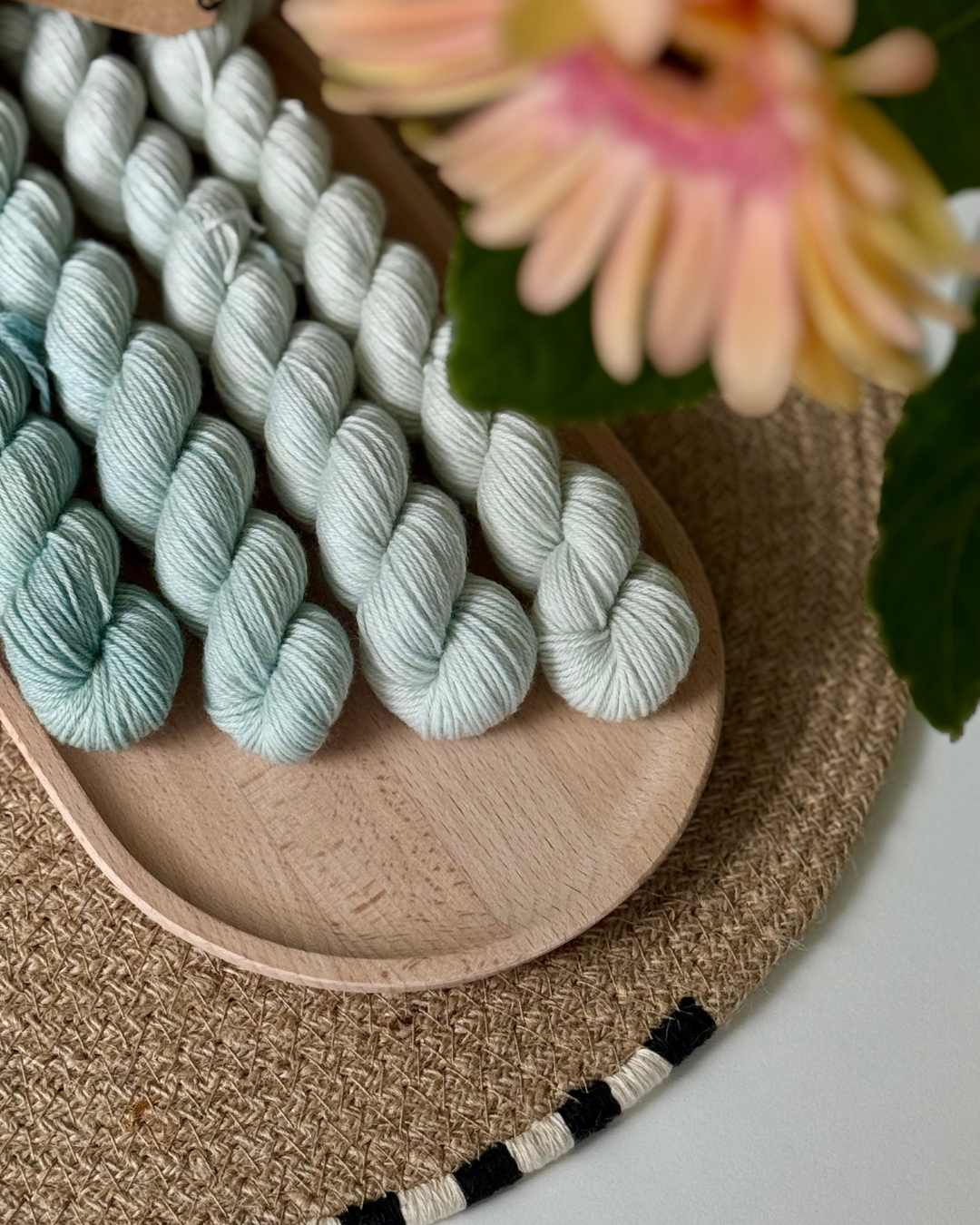 Twisting by the Pool - Gradiente Mini madejas Merino Sock –  (25 g x4) (Copia)